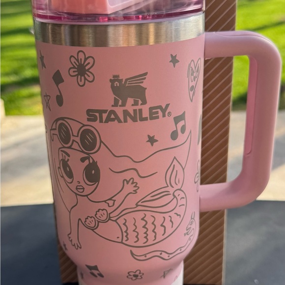 Stanley Pink Tumbler Karol g mermaid design - Picture 1 of 2